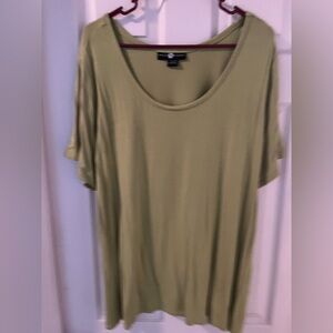 Ashley Stewart Soft Scoop Neck Women’s Top Chartreuse 22/24